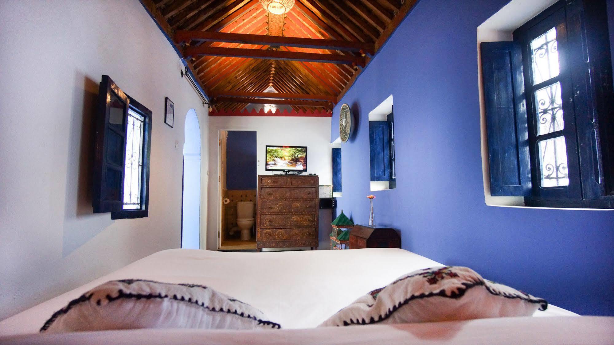 Hotel Casa Miguel Шефшауэн Экстерьер фото